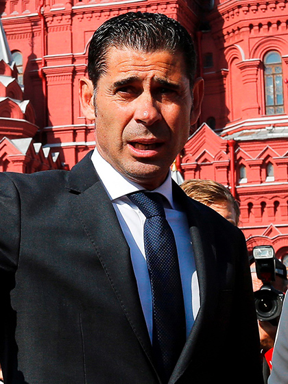 Entrenador Fernando Hierro